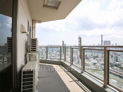 プライムアーバン新宿夏目坂タワーレジデンスの写真 バルコニー