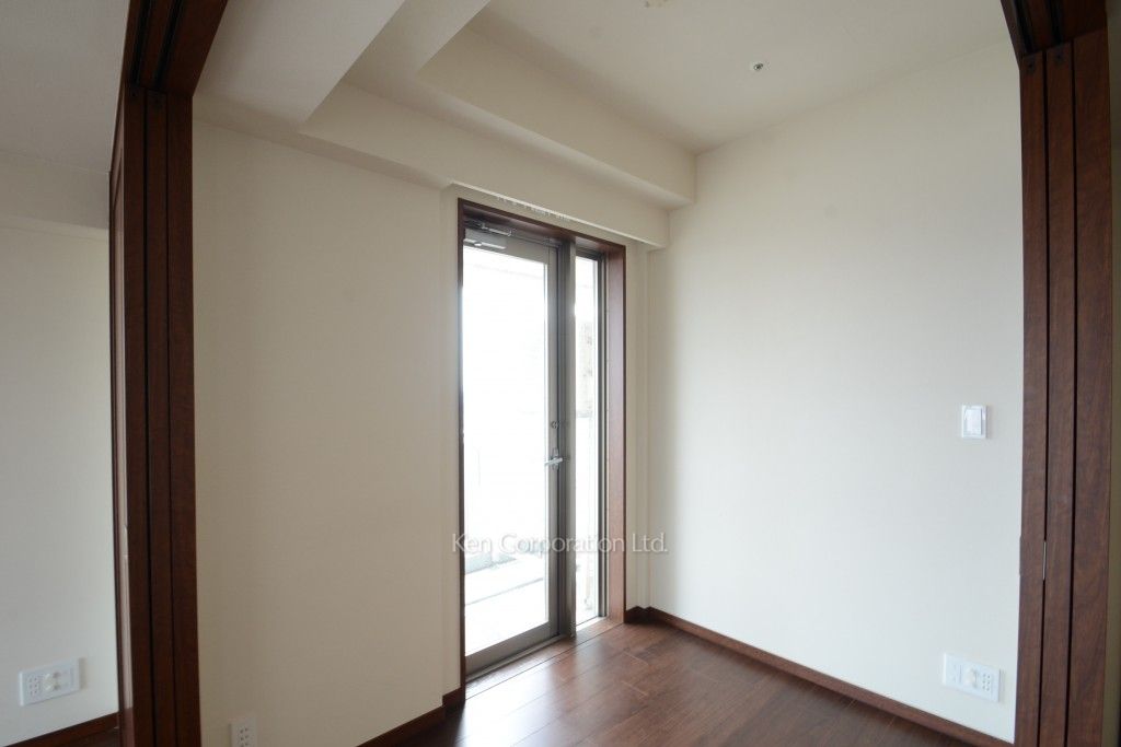 プライムアーバン新宿夏目坂タワーレジデンスの写真 ＤＥＮ ※28階の同じ間取タイプを撮影。仕様が異なることがあります。