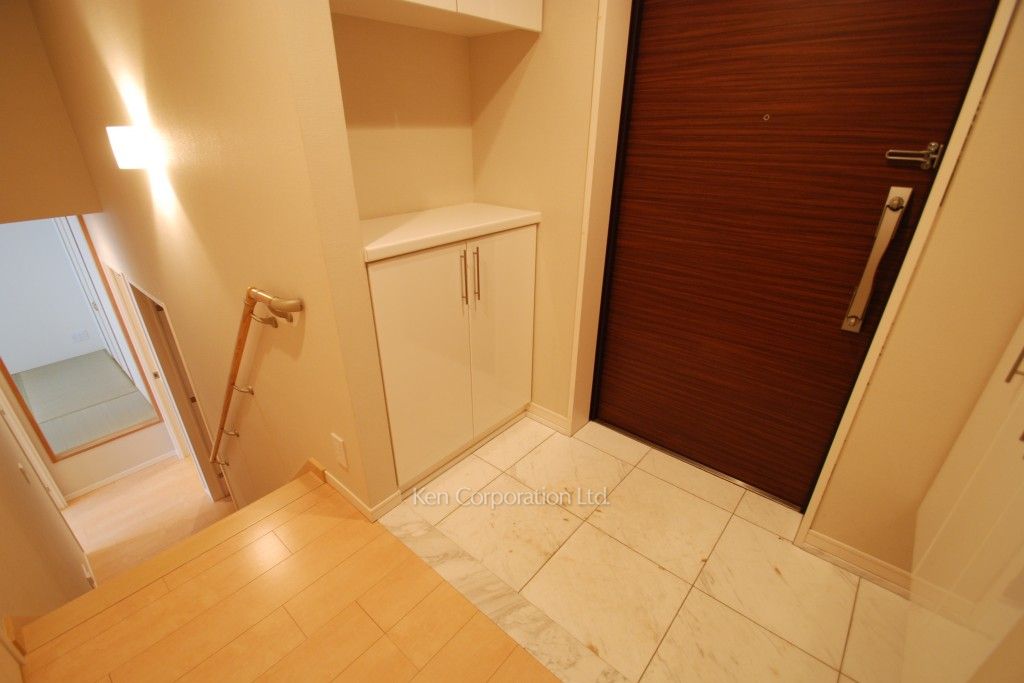 プライムアーバン新宿夏目坂タワーレジデンスの写真 玄関 ※1階の同じ間取タイプを撮影。仕様が異なることがあります。