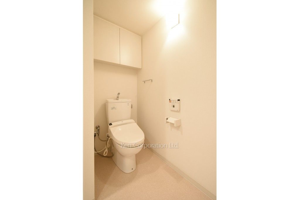 White Tower Hamamatsuchoの写真 トイレ ※3階の同じ間取タイプを撮影。仕様が異なることがあります。