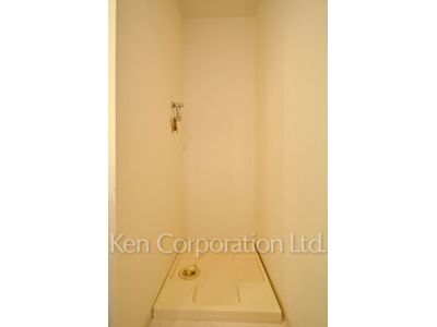 White Tower Hamamatsuchoの写真 洗濯機置き場 ※5階の同じ間取タイプを撮影。仕様が異なることがあります。