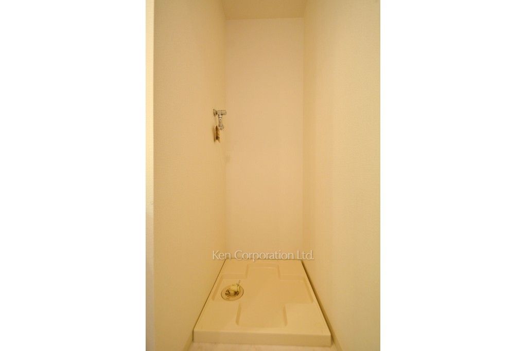 White Tower Hamamatsuchoの写真 洗濯機置き場 ※5階の同じ間取タイプを撮影。仕様が異なることがあります。