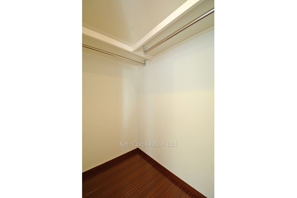 White Tower Hamamatsuchoの写真 ウォークインクローゼット ※5階の同じ間取タイプを撮影。仕様が異なることがあります。