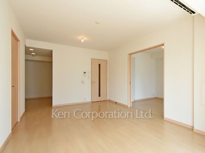 White Tower Hamamatsuchoの写真 リビングダイニング ※9階の同じ間取タイプを撮影。仕様が異なることがあります。