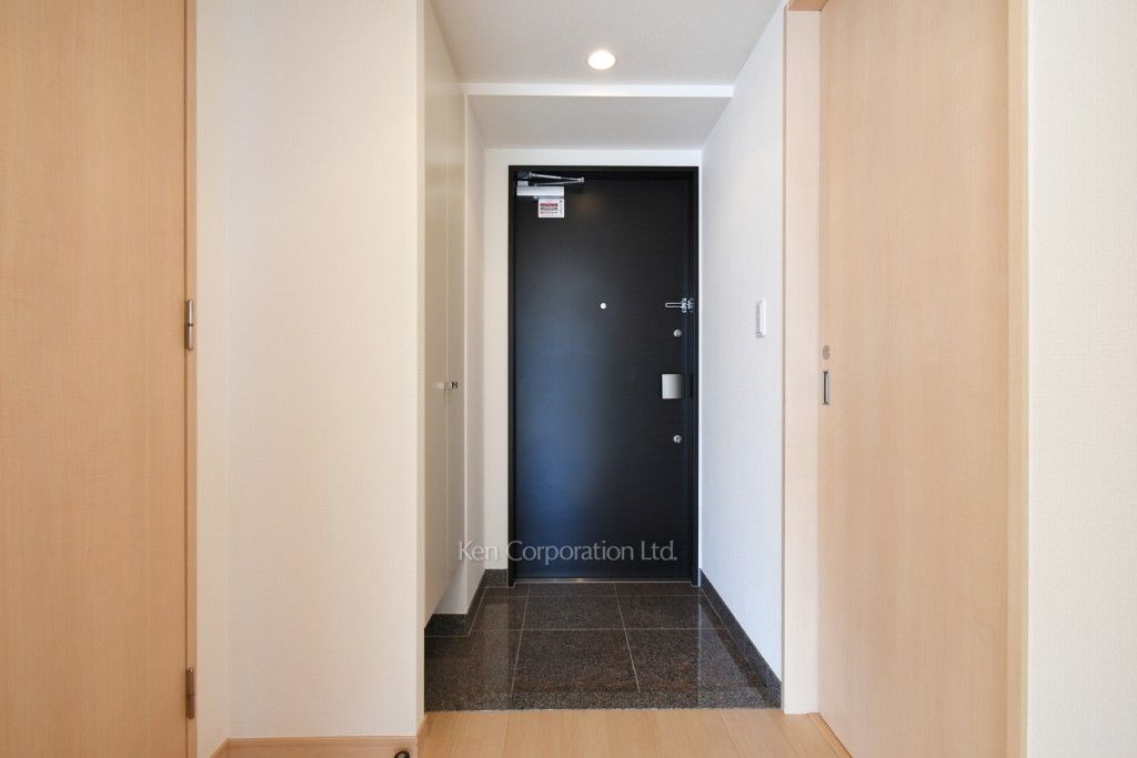 White Tower Hamamatsuchoの写真 玄関 ※9階の同じ間取タイプを撮影。仕様が異なることがあります。