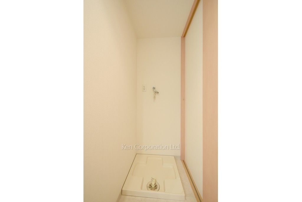 White Tower Hamamatsuchoの写真 洗濯機置き場 ※9階の同じ間取タイプを撮影。仕様が異なることがあります。