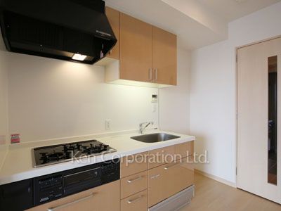 White Tower Hamamatsuchoの写真 キッチン ※22階の同じ間取タイプを撮影。仕様が異なることがあります。