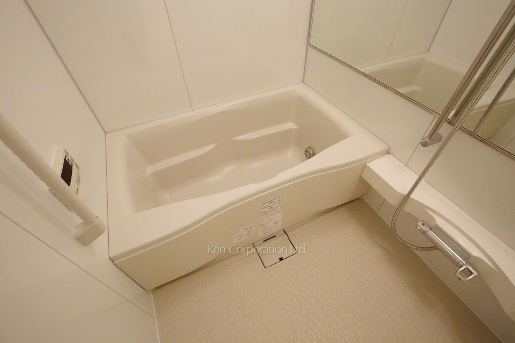 White Tower Hamamatsuchoの写真 バスルーム ※22階の同じ間取タイプを撮影。仕様が異なることがあります。