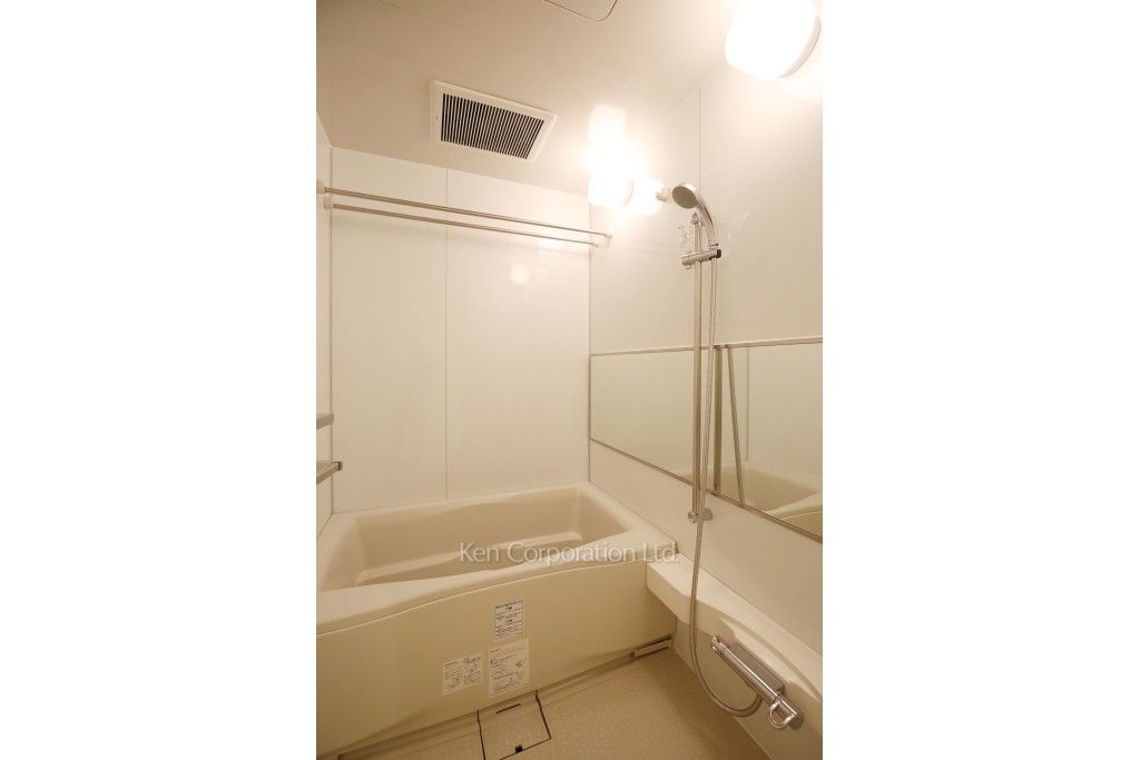 White Tower Hamamatsuchoの写真 バスルーム ※22階の同じ間取タイプを撮影。仕様が異なることがあります。