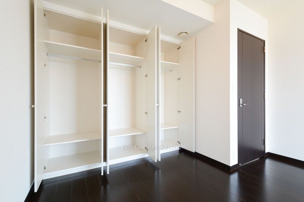 White Tower Hamamatsuchoの写真 クローゼット