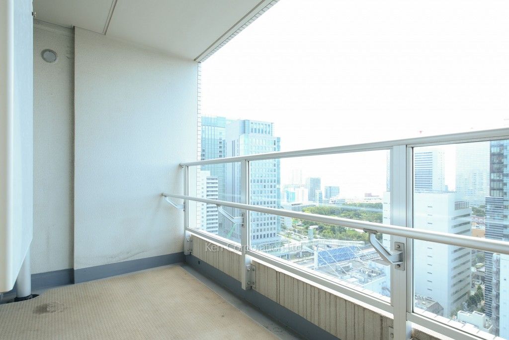 White Tower Hamamatsuchoの写真 バルコニー