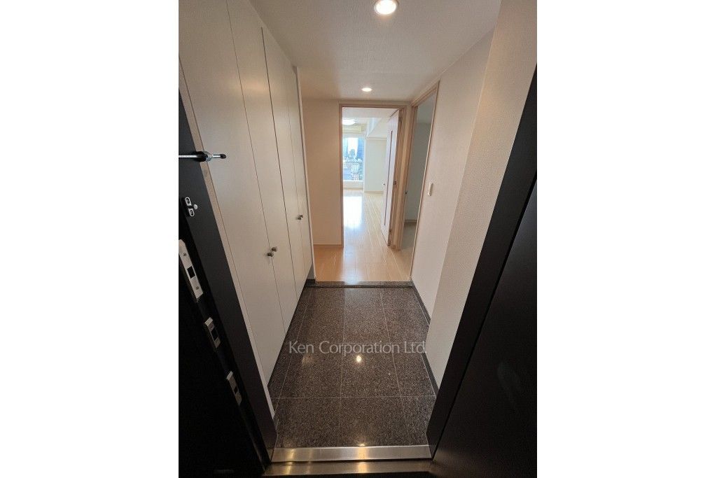 White Tower Hamamatsuchoの写真 玄関