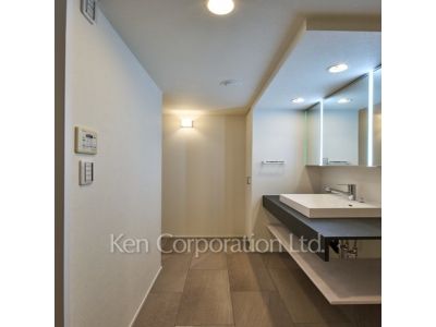 パウダールーム ※写真・画像は実際と異なる場合がございます。部屋写真は同一タイプのものです。（ただし、画像中にタイプ名の記載がある場合はその記載内容を優先します。）