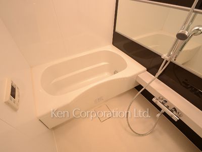 フレンシア外苑西の写真 バスルーム ※5階の同じ間取タイプを撮影。仕様が異なることがあります。