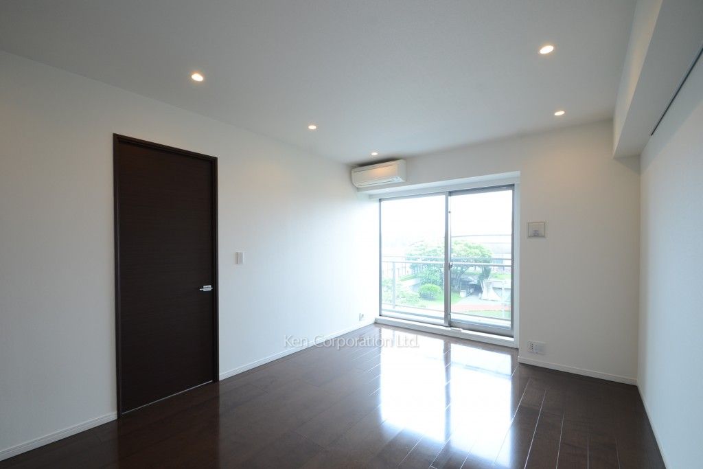 フレンシア外苑西の写真 リビングダイニング ※5階の同じ間取タイプを撮影。仕様が異なることがあります。