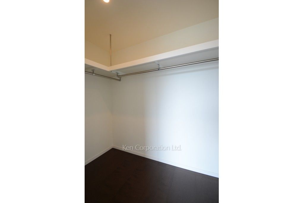 フレンシア外苑西の写真 ウォークインクローゼット