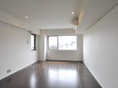 フレンシア外苑西の写真 リビングダイニング ※5階の同じ間取タイプを撮影。仕様が異なることがあります。