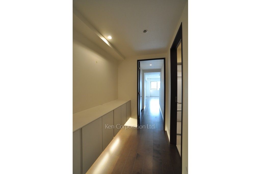 フレンシア外苑西の写真 廊下 ※5階の同じ間取タイプを撮影。仕様が異なることがあります。