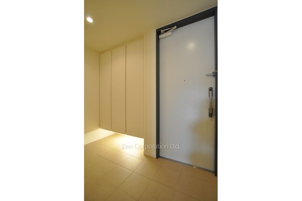 フレンシア外苑西の写真 玄関 ※5階の同じ間取タイプを撮影。仕様が異なることがあります。