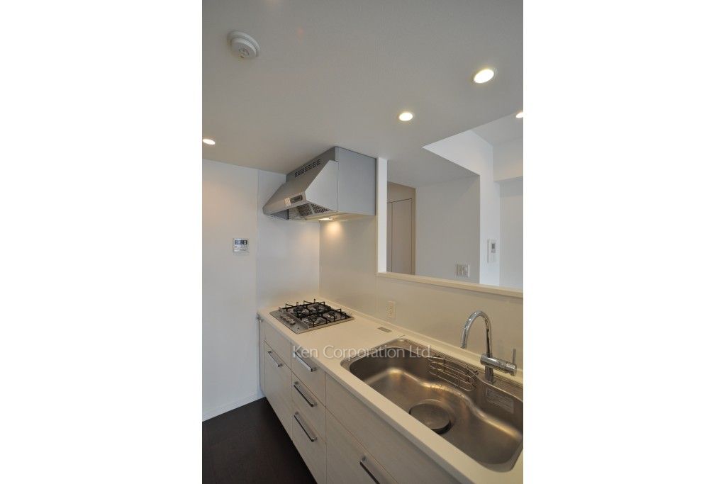 フレンシア外苑西の写真 キッチン ※5階の同じ間取タイプを撮影。仕様が異なることがあります。