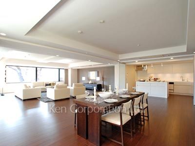 リビングダイニング(モデルルームです）