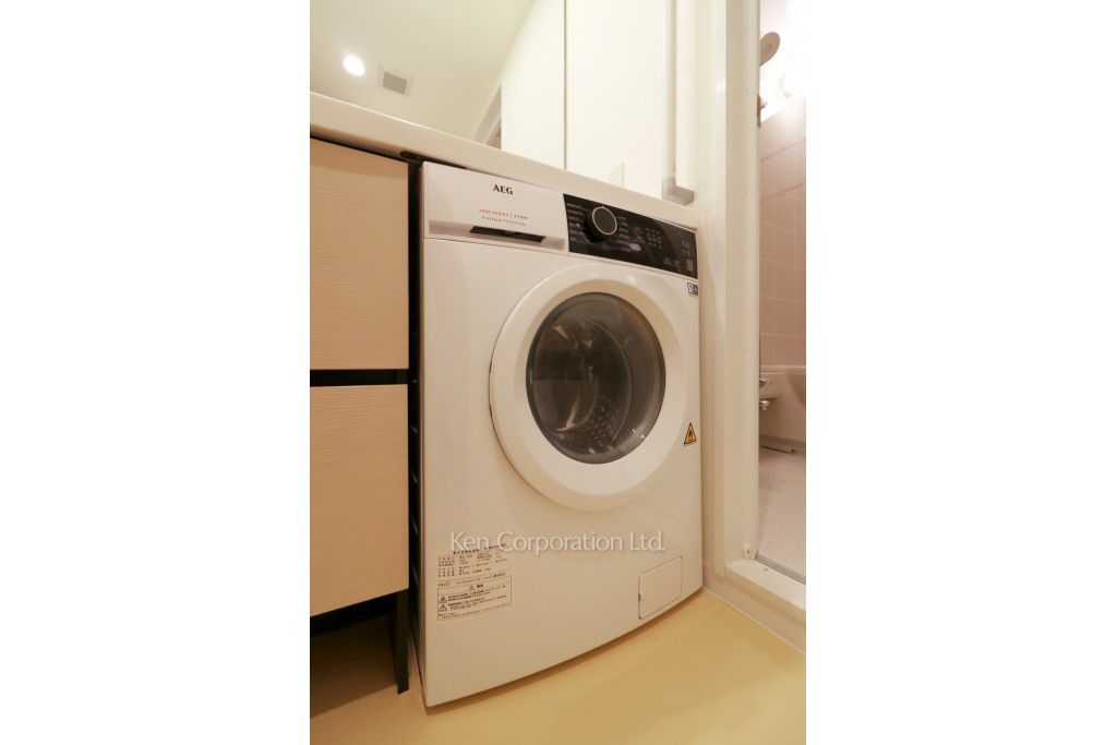 洗濯乾燥機 ※17階の同じ間取タイプを撮影。仕様が異なることがあります。