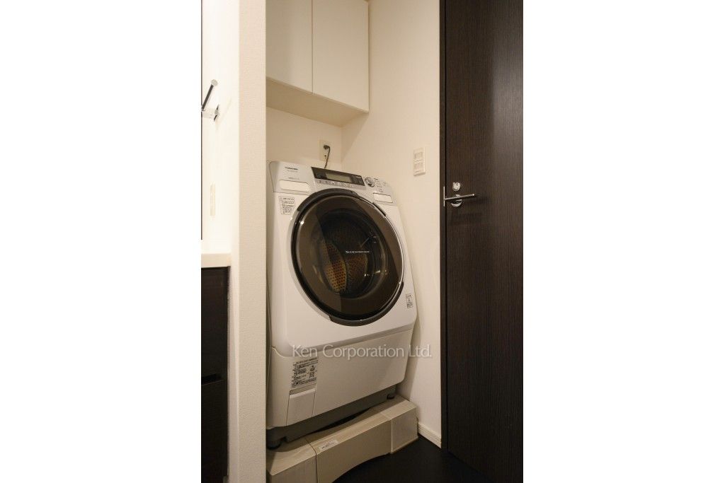 芝浦アイランド ブルームタワーの写真 洗濯乾燥機 ※24階の同じ間取タイプを撮影。仕様が異なることがあります。