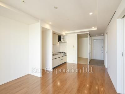 芝浦アイランド ブルームタワーの写真 居室（LDなど） ※37階の同じ間取タイプを撮影。仕様が異なることがあります。