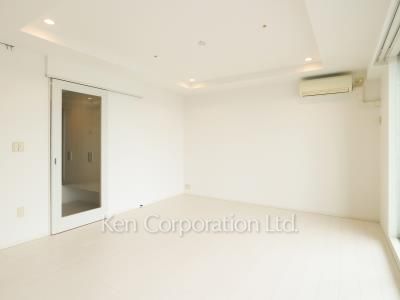 芝浦アイランド ブルームタワーの写真 居室（LDなど） ※35階の同じ間取タイプを撮影。仕様が異なることがあります。