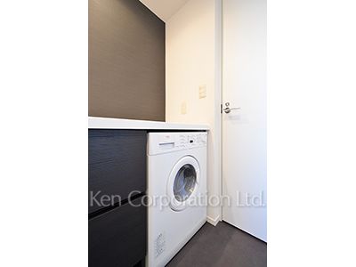 芝浦アイランド ブルームタワーの写真 洗濯乾燥機 ※38階の同じ間取タイプを撮影。仕様が異なることがあります。