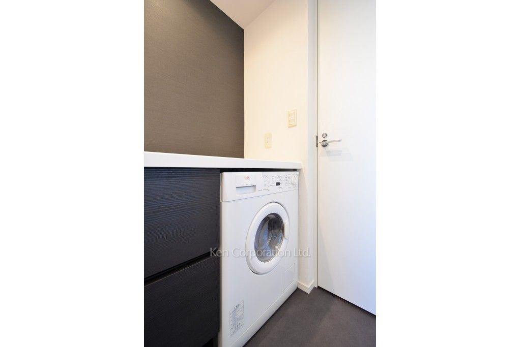 芝浦アイランド ブルームタワーの写真 洗濯乾燥機 ※38階の同じ間取タイプを撮影。仕様が異なることがあります。