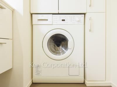 芝浦アイランド ブルームタワーの写真 洗濯乾燥機 ※46階の同じ間取タイプを撮影。仕様が異なることがあります。