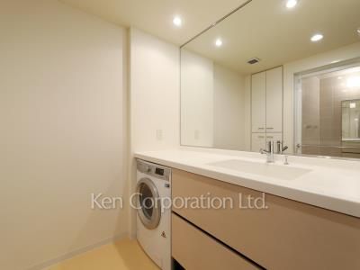 芝浦アイランド ブルームタワーの写真 パウダールーム ※17階の同じ間取タイプを撮影。仕様が異なることがあります。