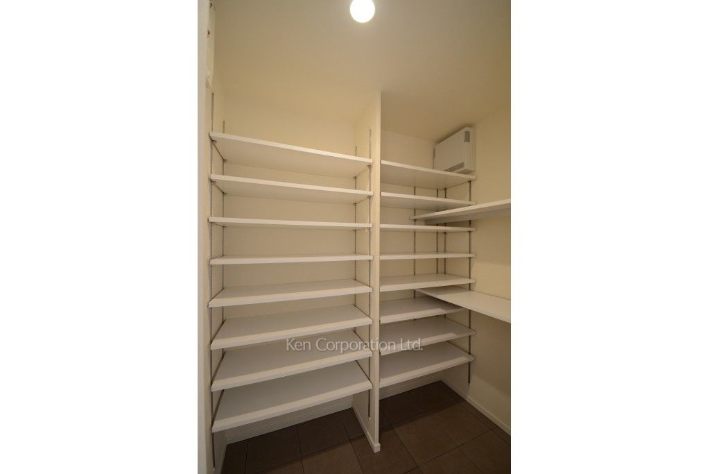 芝浦アイランド ブルームタワーの写真 シューズインクローゼット