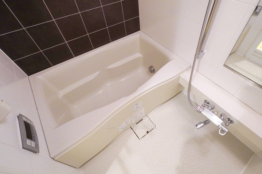 バスルーム ※27階の同じ間取タイプを撮影。仕様が異なることがあります。