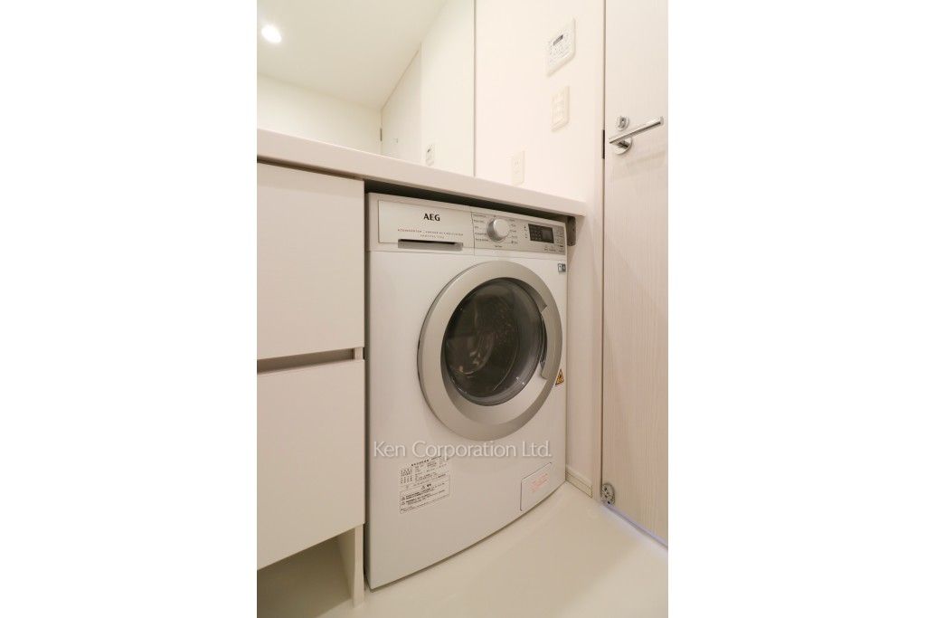 芝浦アイランド ブルームタワーの写真 洗濯乾燥機 ※25階の同じ間取タイプを撮影。仕様が異なることがあります。