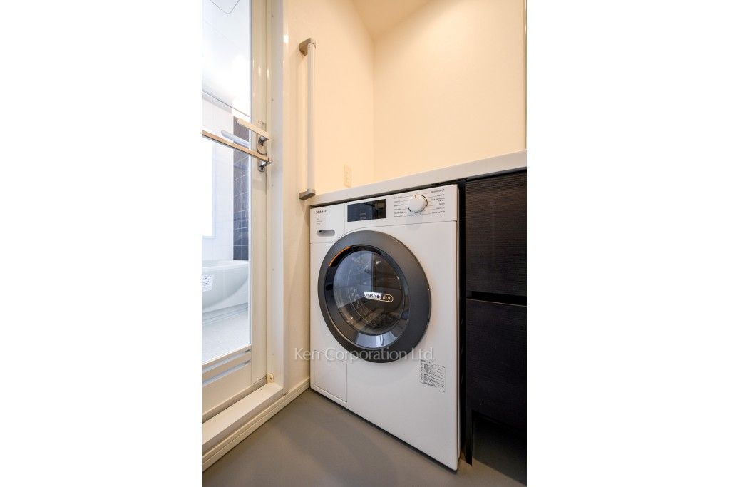 芝浦アイランド ブルームタワーの写真 洗濯乾燥機