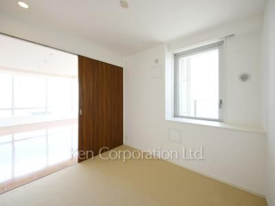 芝浦アイランド ブルームタワーの写真 ベッドルーム ※27階の同じ間取タイプを撮影。仕様が異なることがあります。