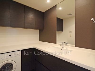 パウダールーム