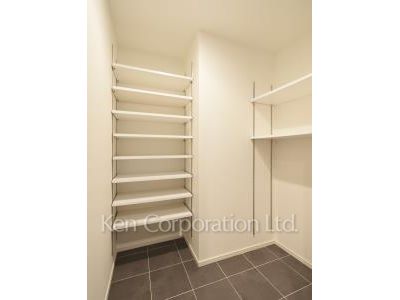 芝浦アイランド ブルームタワーの写真 シューズインクローゼット