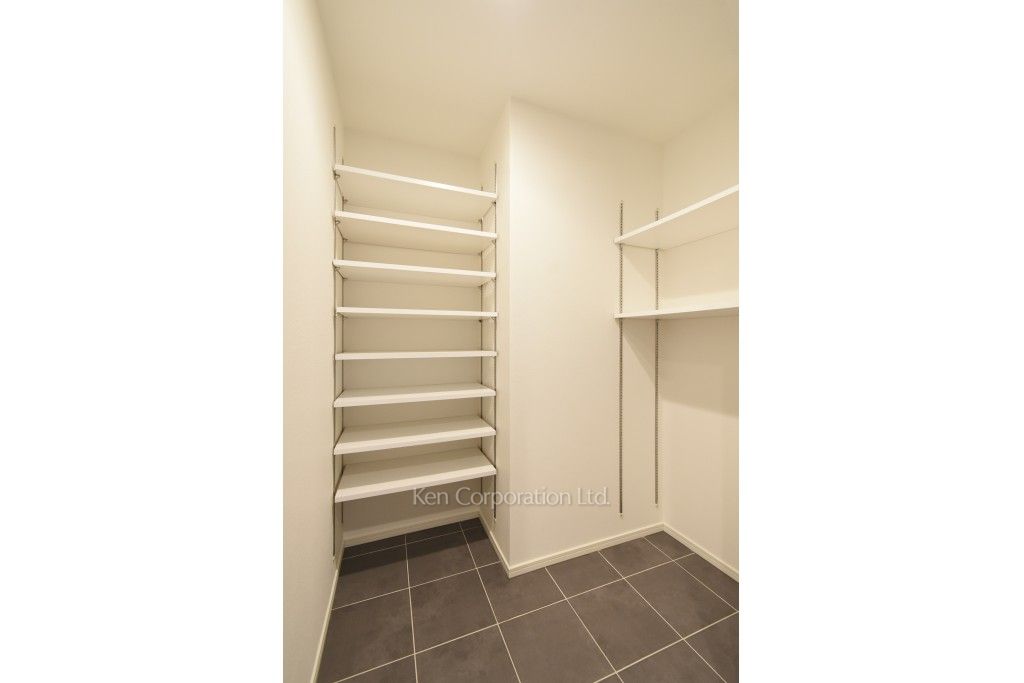 芝浦アイランド ブルームタワーの写真 シューズインクローゼット