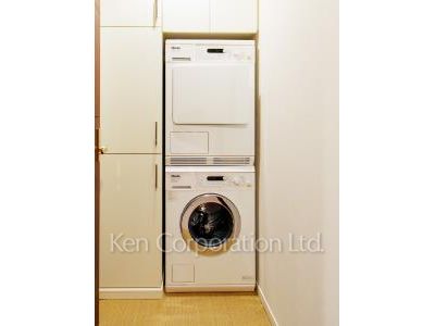 芝浦アイランド ブルームタワーの写真 洗濯乾燥機