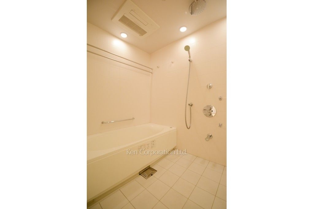 赤坂ザレジデンスの写真 バスルーム ※15階の同じ間取タイプを撮影。仕様が異なることがあります。