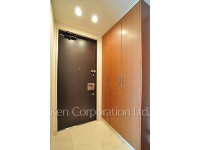 プラティーヌ新宿新都心の写真 玄関 ※15階の同じ間取タイプを撮影。仕様が異なることがあります。