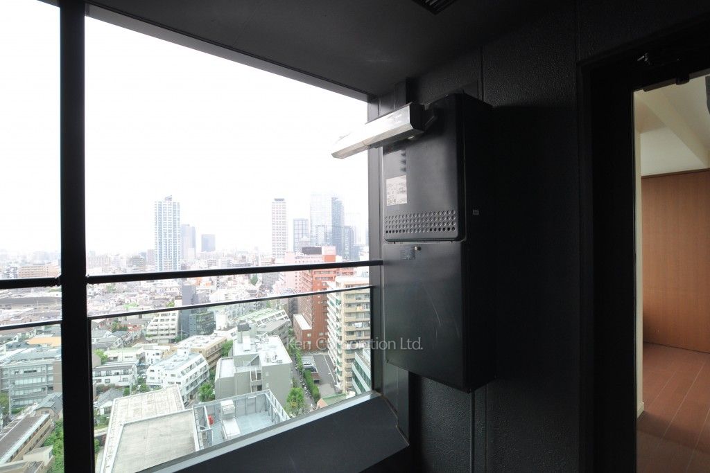 プラティーヌ新宿新都心の写真 バルコニー