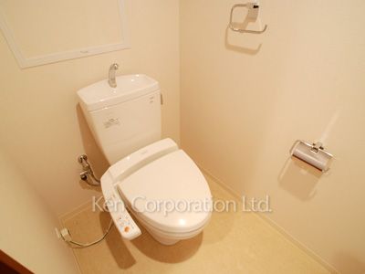 プラティーヌ新宿新都心の写真 トイレ ※16階の同じ間取タイプを撮影。仕様が異なることがあります。