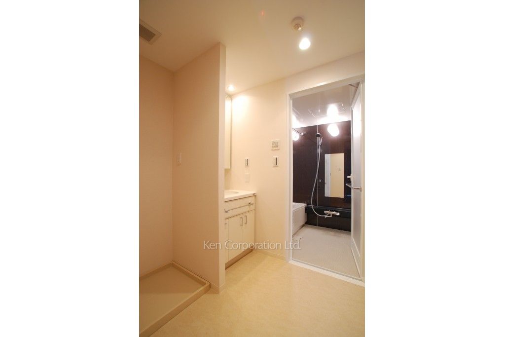 プラティーヌ新宿新都心の写真 パウダールーム ※16階の同じ間取タイプを撮影。仕様が異なることがあります。