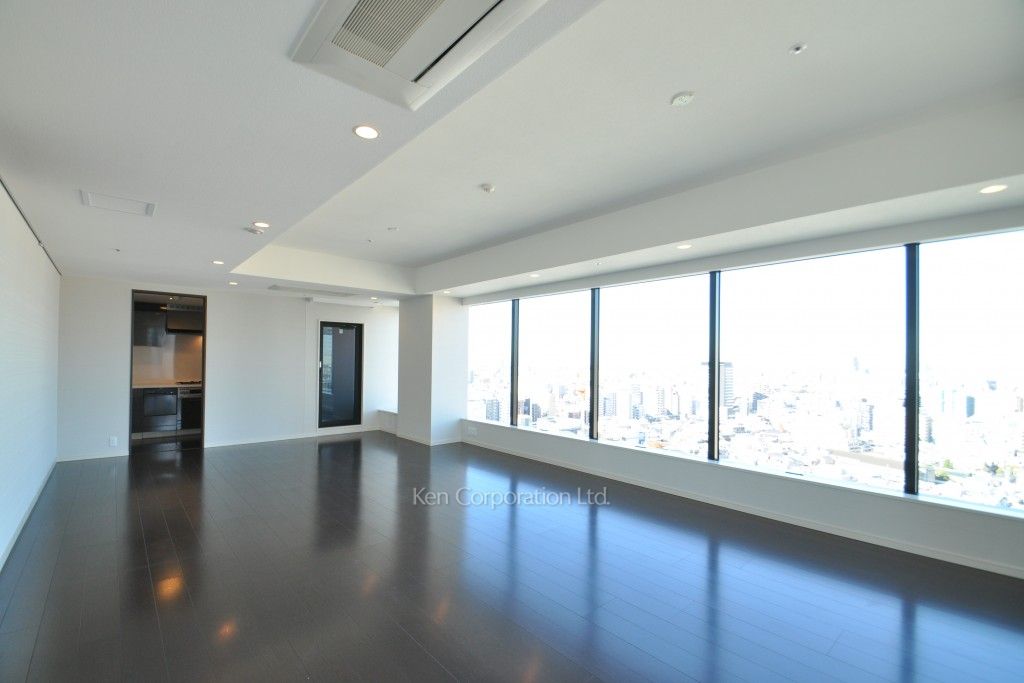 プラティーヌ新宿新都心の写真 居室（LDなど） ※20階の同じ間取タイプを撮影。仕様が異なることがあります。