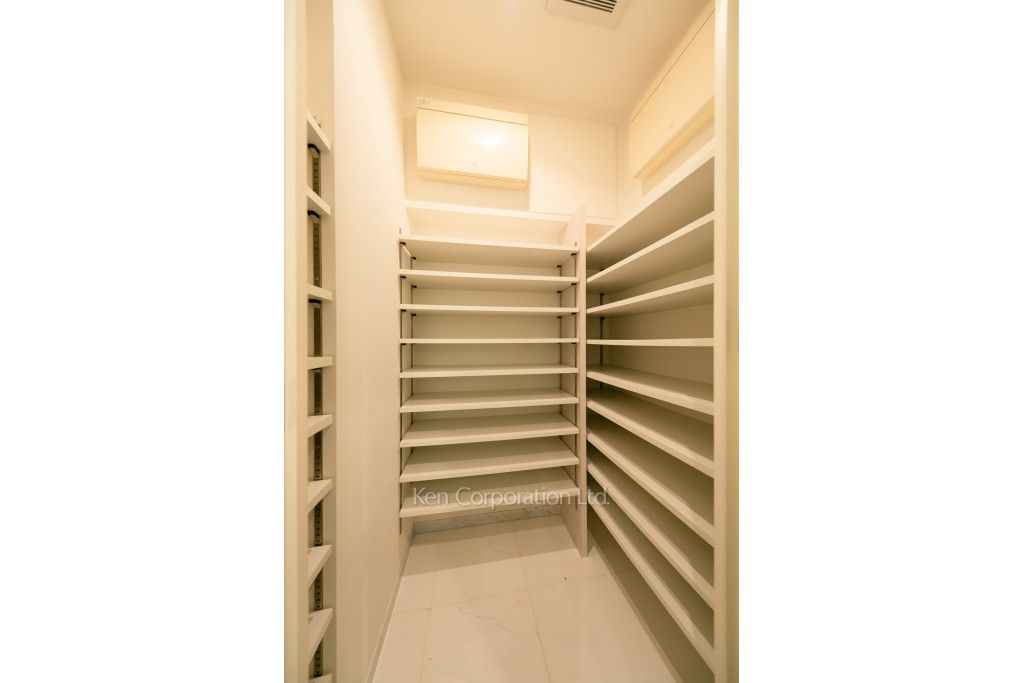 赤坂タワーレジデンスTop of the Hillの写真 シューズインクローゼット