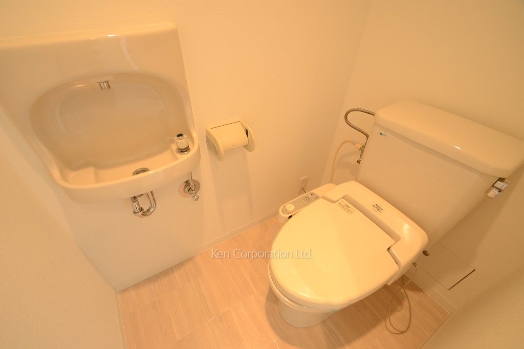 ヨコソーレインボータワーハイツの写真 トイレ
